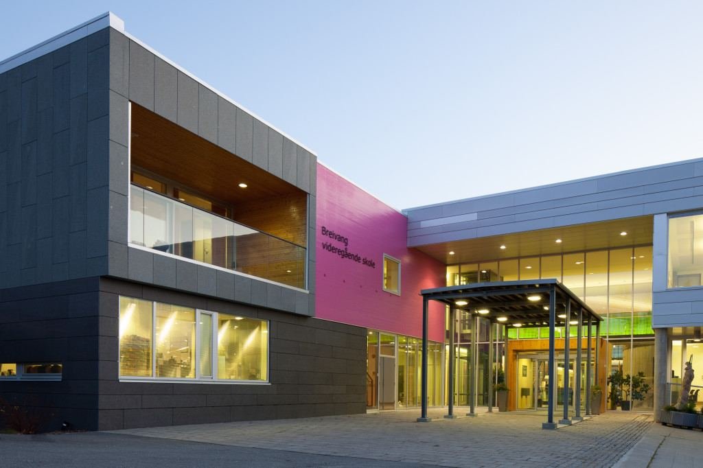 Breivang videregående skole, bilde 1 av 9